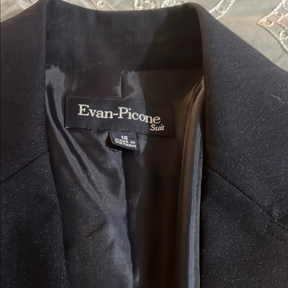 Elegant Black Women's Jacket & Coat - Picture 2 of 4